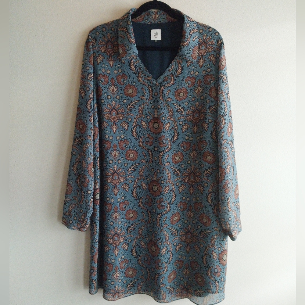 Cabi Blue and Tan Damask Dark Floral Long Sleeve V-Neck Midi Shift Dress